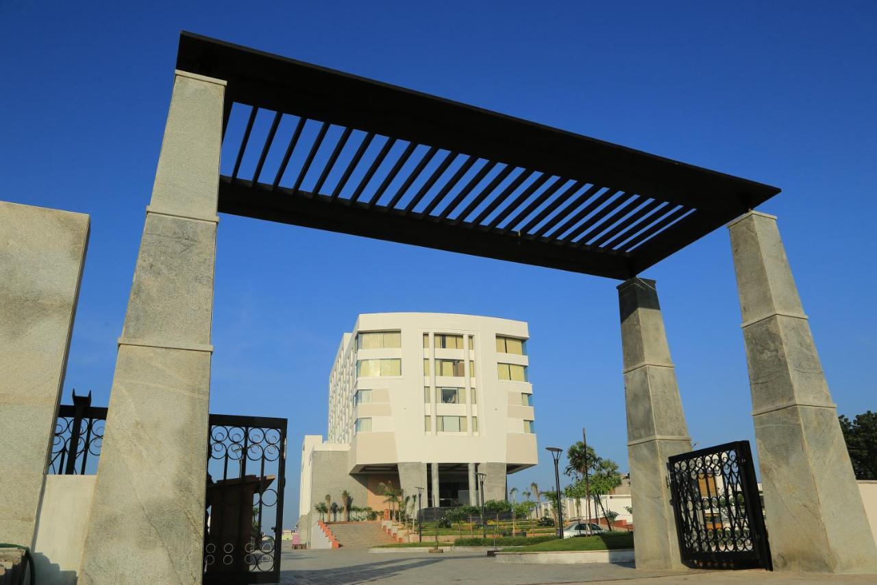โรงแรม ดานาลักซมี ศรีนิวาสัน Perambalur ภายนอก รูปภาพ